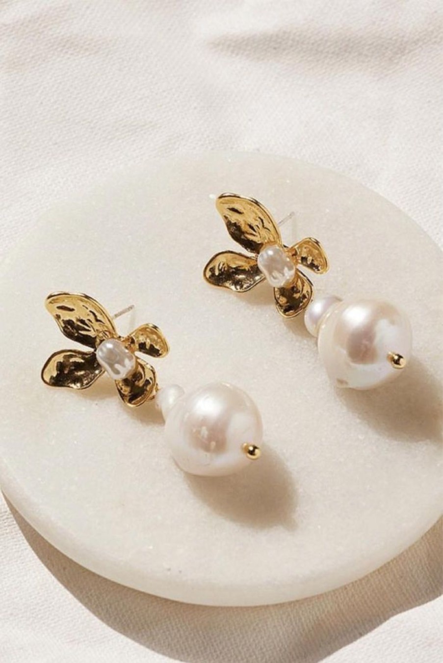 Accessories JOLIE & DEEN 18K Gold Plated | Flower Pearl Earrings